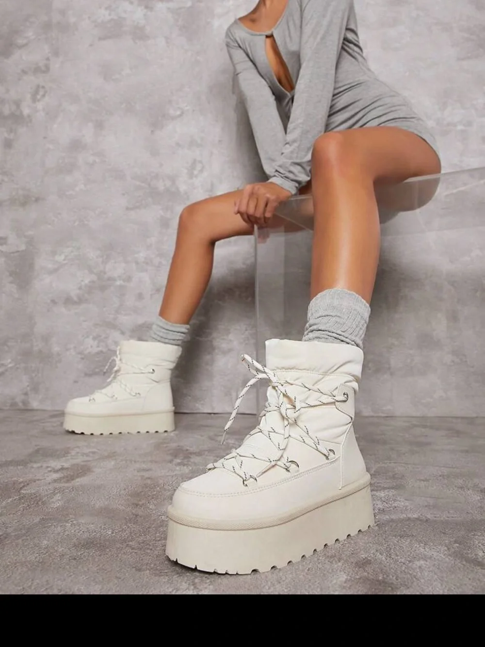 Flatform / Platform Lace-Up Women's White Boots - Picture 1 of 7